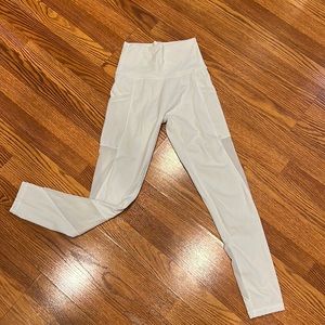 Small , white aerie offline leggings